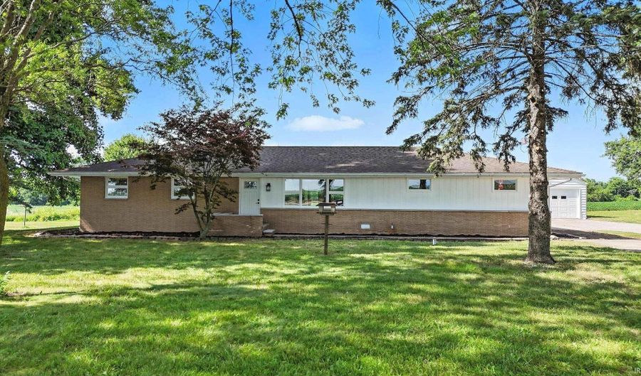0422 W US Highway 6, Albion, IN 46701 - 3 Beds, 2 Bath