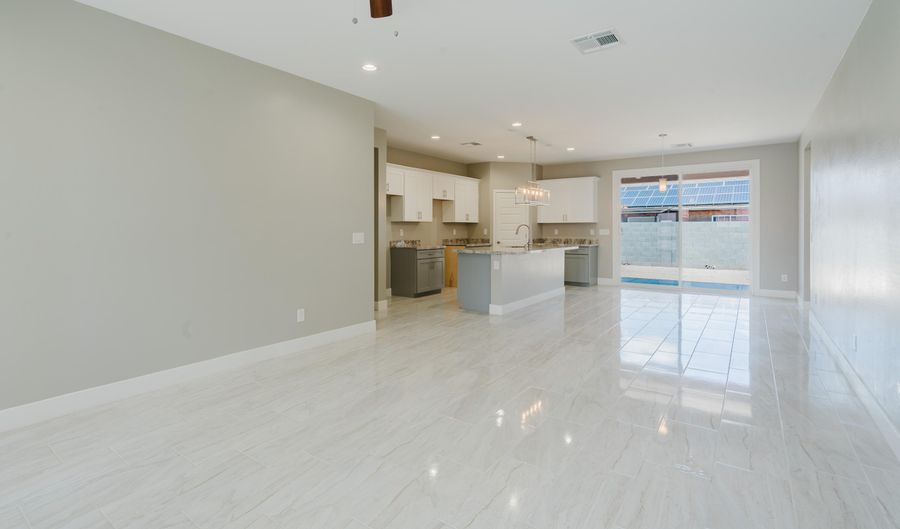 9080 W SAN LAZARO Dr, Arizona City, AZ 85123 - 4 Beds, 2 Bath