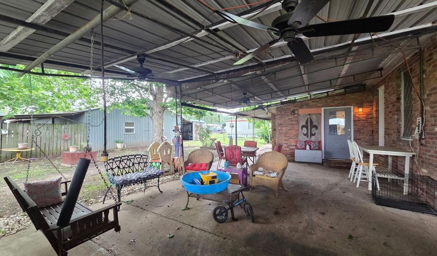 301 Old Plain Dealing Rd, Benton, LA 71006 - 3 Beds, 2 Bath
