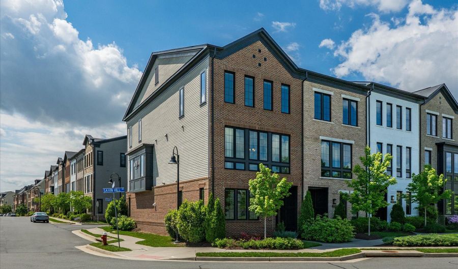 20305 SAVIN HILL Dr, Ashburn, VA 20147 - 4 Beds, 4 Bath