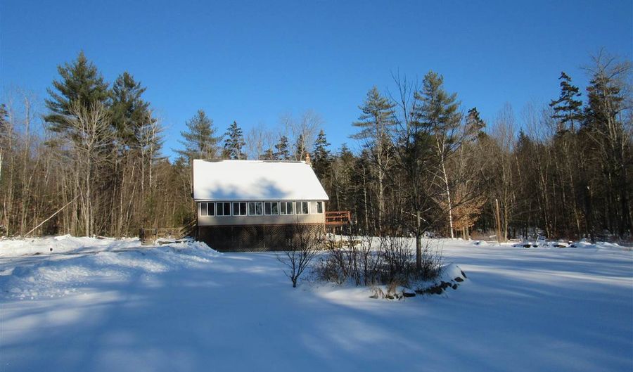 536 Old County Rd, Cavendish, VT 05142 - 3 Beds, 3 Bath