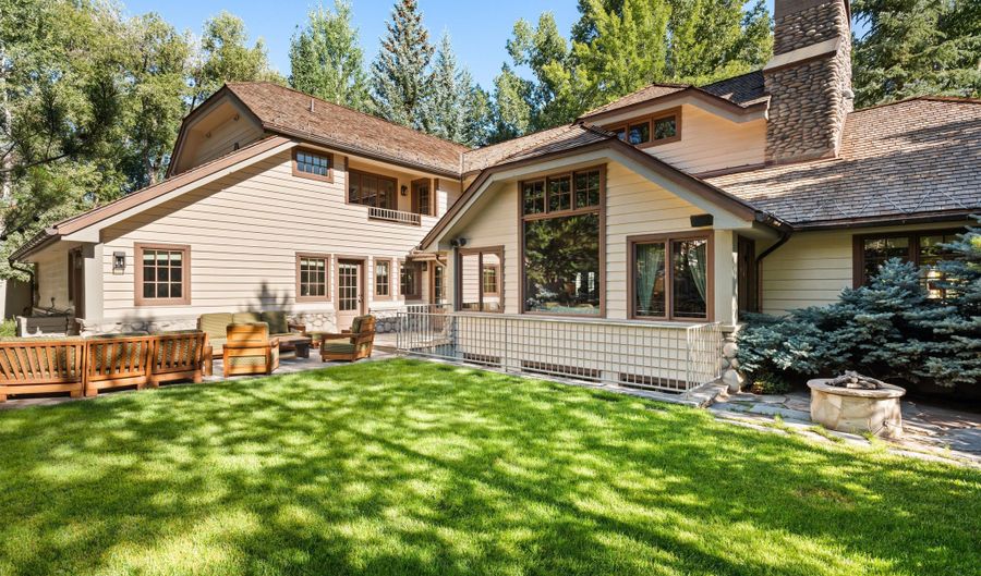721 W North St, Aspen, CO 81611 - 5 Beds, 7 Bath