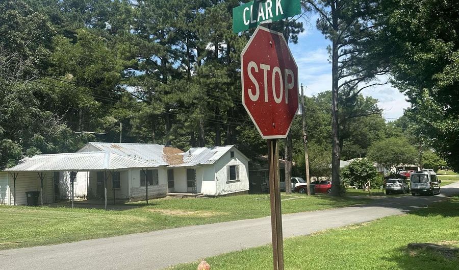 200 Clark St, Bald Knob, AR 72010 - 0 Beds, 0 Bath