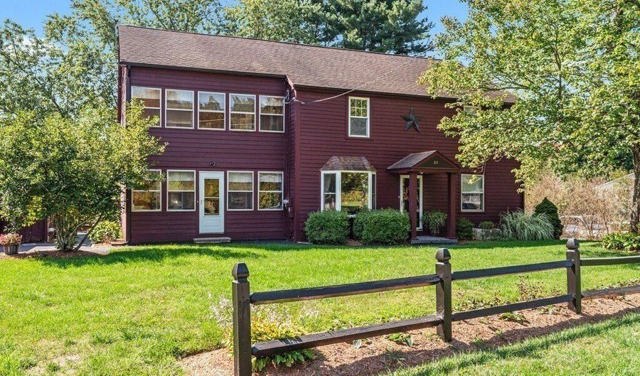 89 Elm St, Blackstone, MA 01504 - 6 Beds, 3 Bath