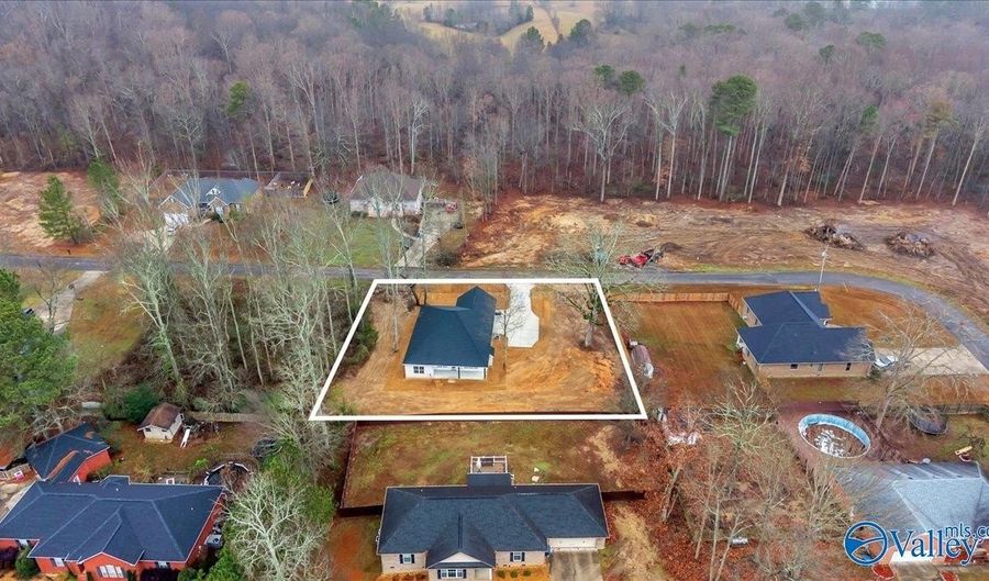 750 Chambers Rd, Arab, AL 35016 - 3 Beds, 2 Bath