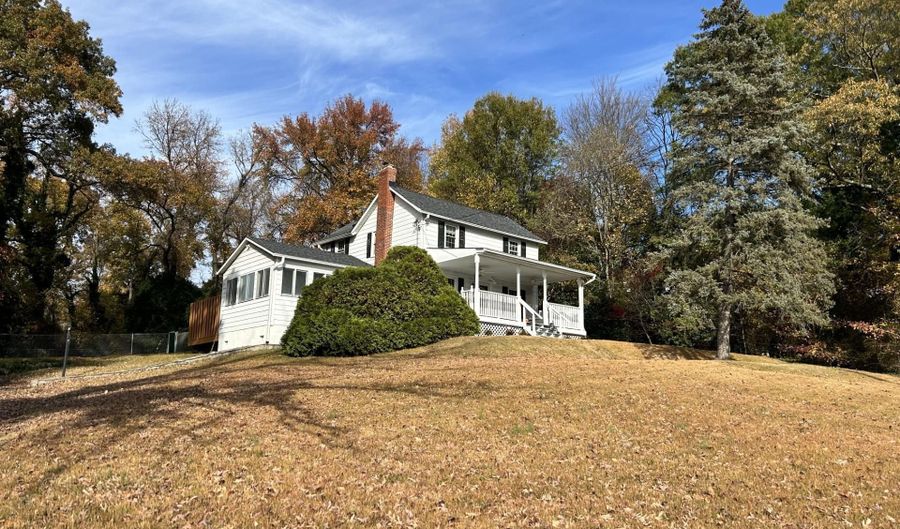 4200 SELLMAN Rd, Beltsville, MD 20705 - 3 Beds, 2 Bath