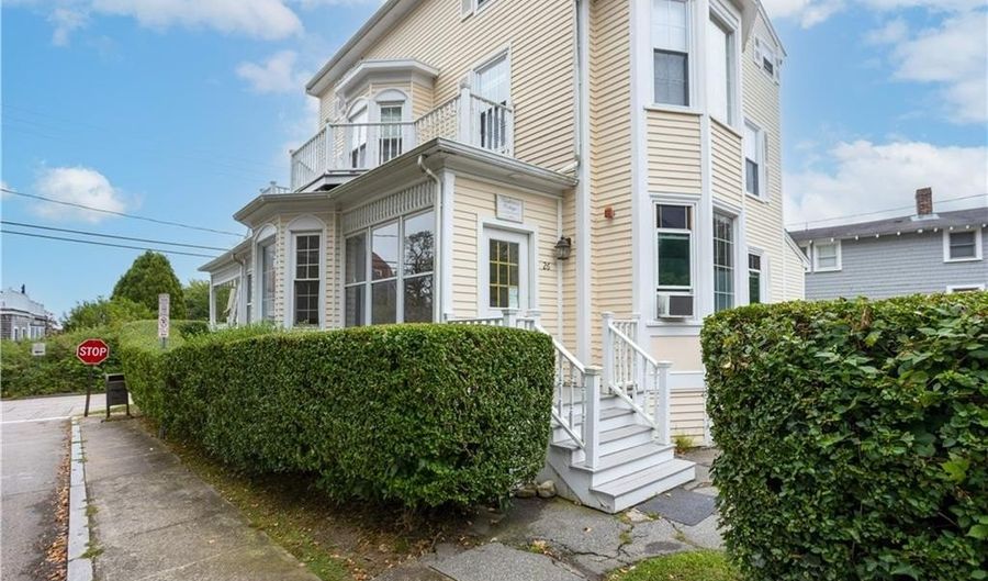 26 Cliff Ave 2, Newport, RI 02840 - 1 Beds, 1 Bath