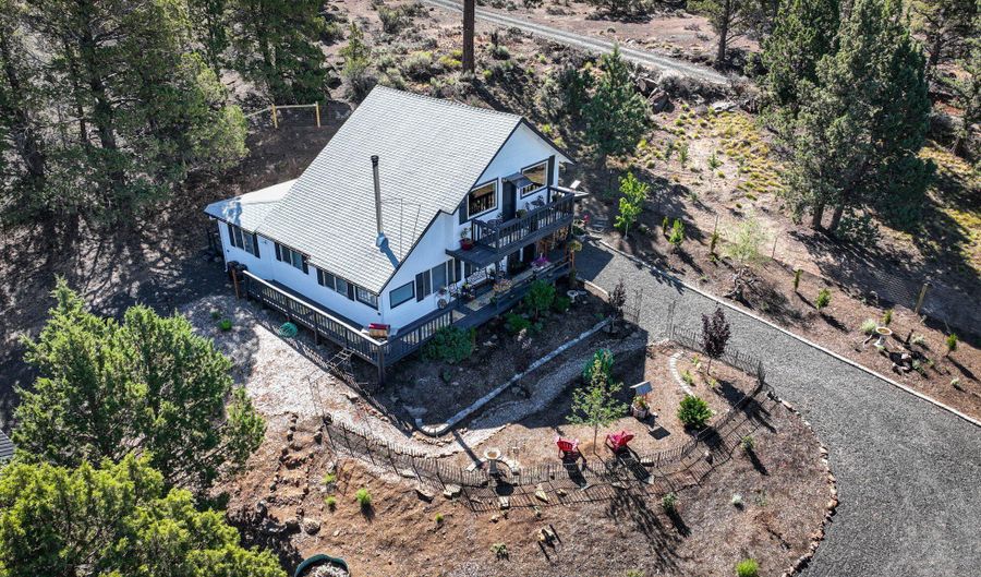 66260 Rebecca Ln, Bend, OR 97703 - 3 Beds, 2 Bath