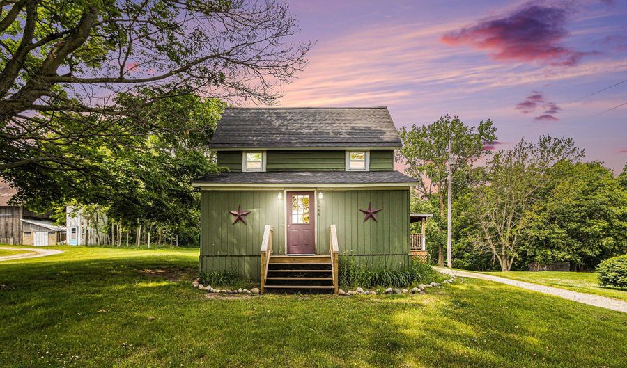 2943 108th Ave, Allegan, MI 49010 - 3 Beds, 1 Bath