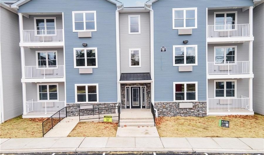 948 N Front St C-2, Allentown, PA 18102 - 2 Beds, 2 Bath
