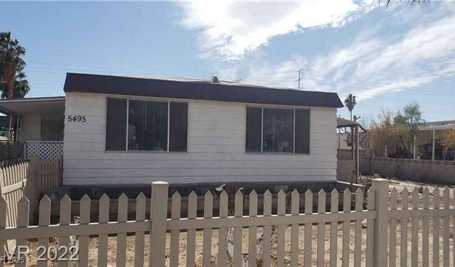 5495 Everglade St, Las Vegas, NV 89142 - 3 Beds, 2 Bath