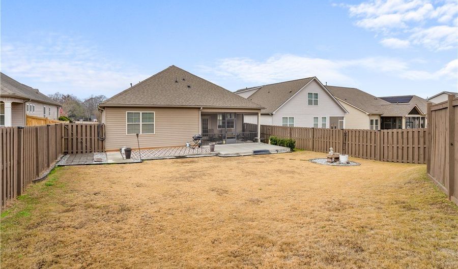 120 Rossmoor Ct, Anderson, SC 29621 - 3 Beds, 2 Bath