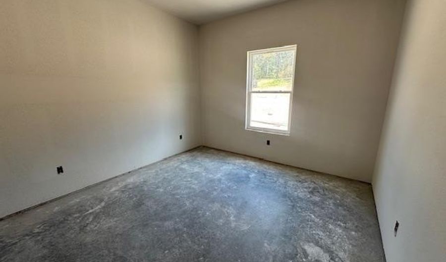 1168 Duke Dr, Bauxite, AR 72011 - 4 Beds, 2 Bath
