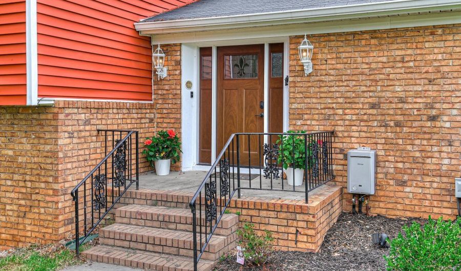 2705 Northwood Ct, Augusta, GA 30909 - 4 Beds, 3 Bath