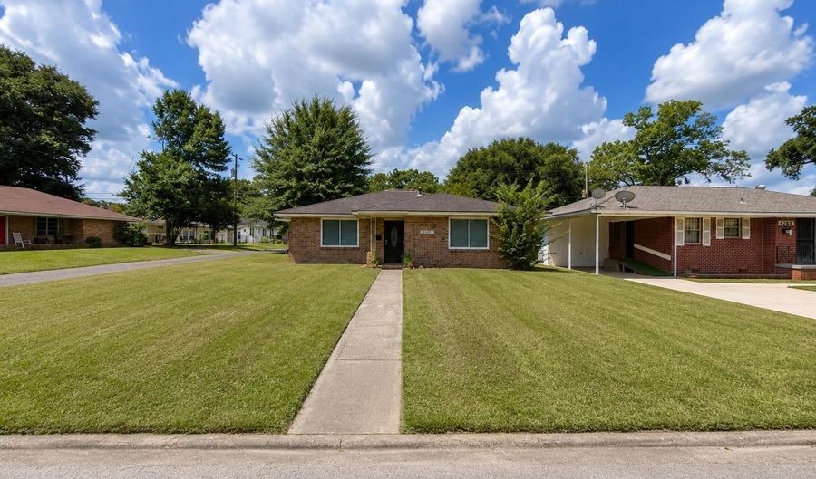 4276 Lorraine St, Baton Rouge, LA 70805 - 3 Beds, 1 Bath