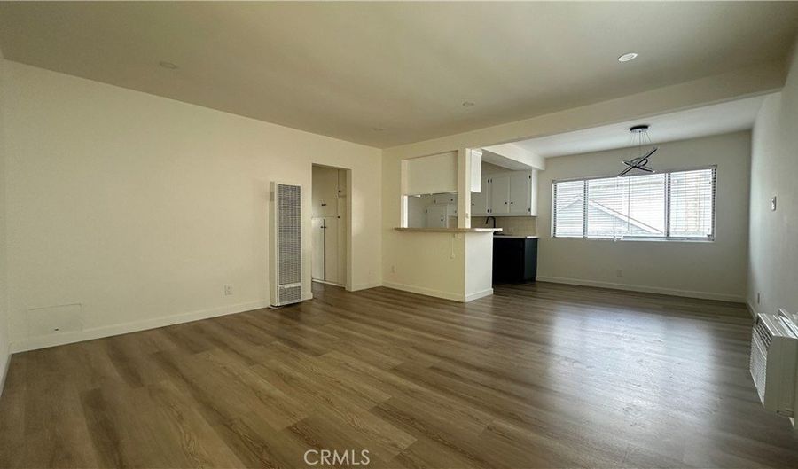 525 Howard St F, Alhambra, CA 91801 - 2 Beds, 1 Bath