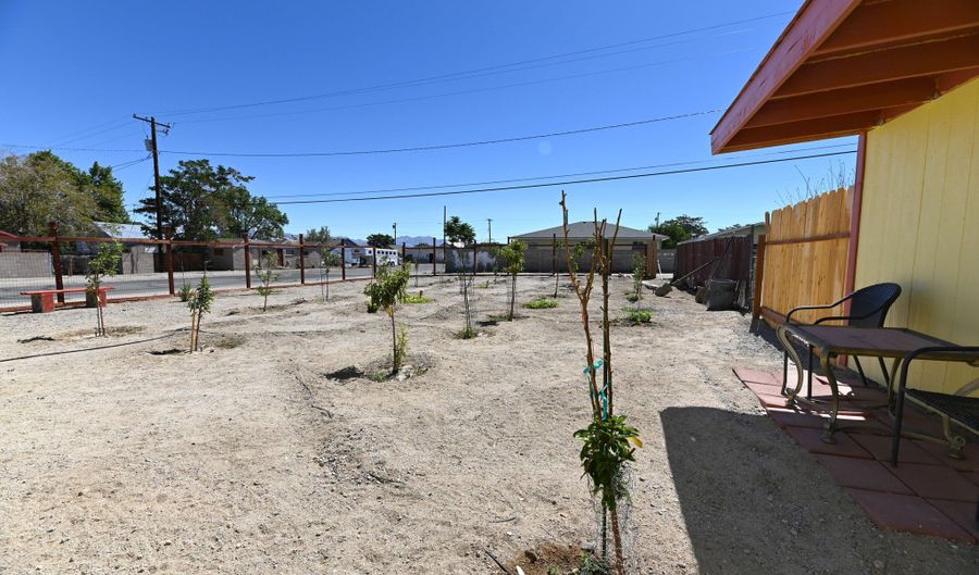 388 C St, Hawthorne, NV 89415 - 3 Beds, 1 Bath