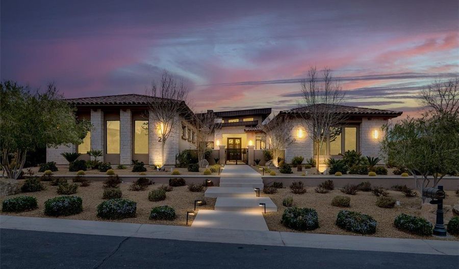 20 Pebble Hills Ct, Las Vegas, NV 89141 - 5 Beds, 7 Bath