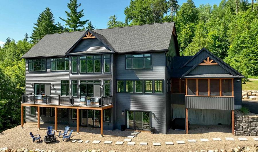 83 Parker Ridge Rd, Bartlett, NH 03812 - 3 Beds, 4 Bath
