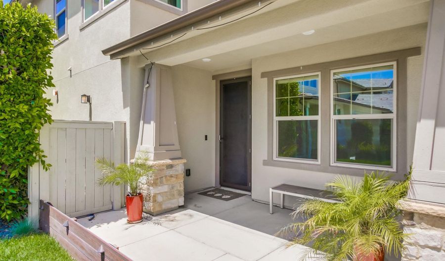 2972 Hayloft Pl, Escondido, CA 92029 - 4 Beds, 4 Bath