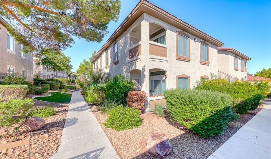 2305 W Horizon Ridge Pkwy 3621, Henderson, NV 89052 - 2 Beds, 2 Bath