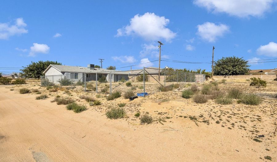 20925 Georgetown St, California City, CA 93505 - 3 Beds, 2 Bath