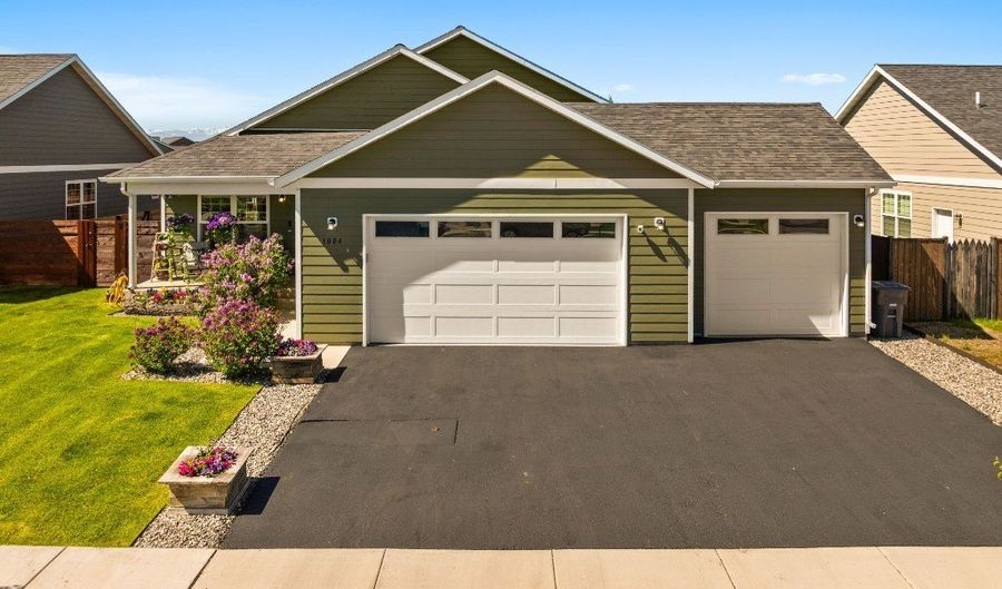 1004 Falcon Ridge Blvd, Belgrade, MT 59714 - 4 Beds, 3 Bath
