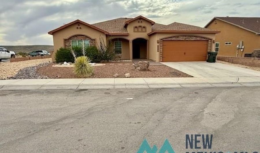 1905 Troy Dr, Carlsbad, NM 88220 - 4 Beds, 2 Bath