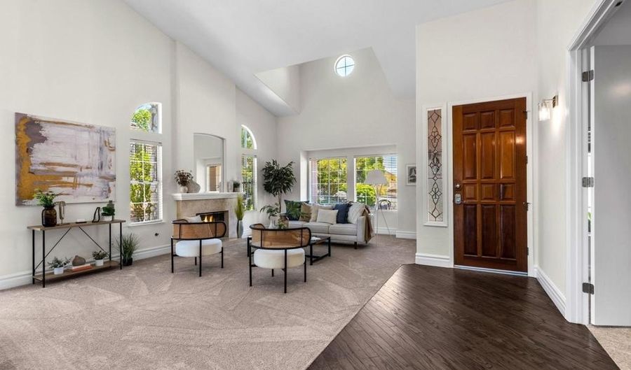1337 Oak View Way, Escondido, CA 92029 - 4 Beds, 2 Bath