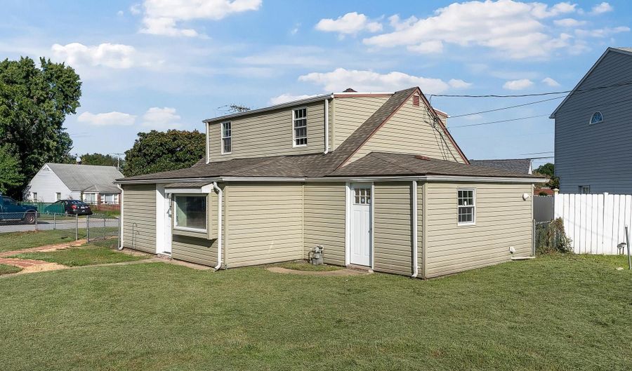 3301 SOLLERS POINT Rd, Baltimore, MD 21222 - 3 Beds, 1 Bath