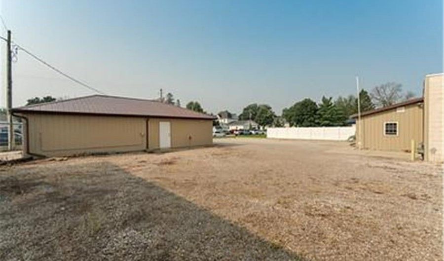 1009 3rd Ave NE, Austin, MN 55912 - 0 Beds, 0 Bath
