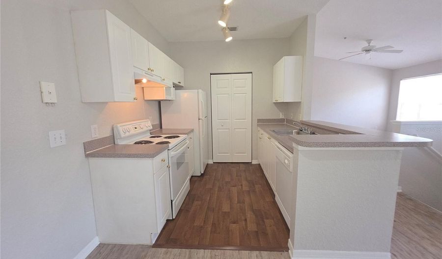 852 GRAND REGENCY Pt 202, Altamonte Springs, FL 32714 - 2 Beds, 2 Bath