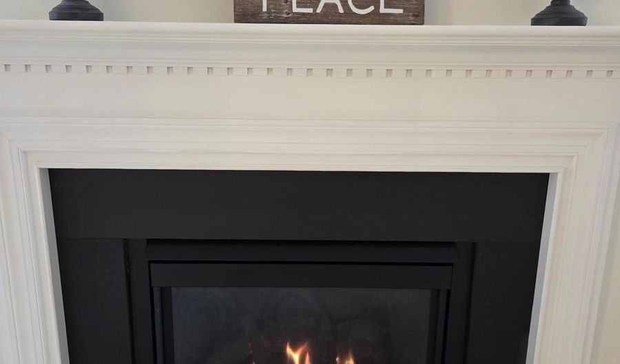 15612 EVERGLADE Ln 106, Bowie, MD 20716 - 2 Beds, 2 Bath