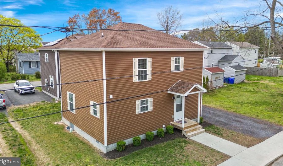 5 HILLSIDE Ave, Frederica, DE 19946 - 3 Beds, 2 Bath