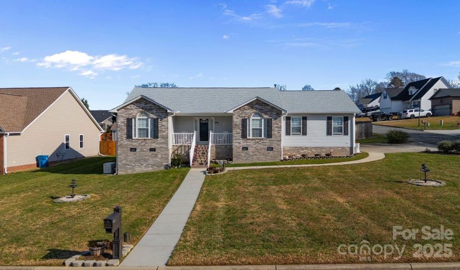 100 Lindsay Dr, Archdale, NC 27263 - 3 Beds, 2 Bath