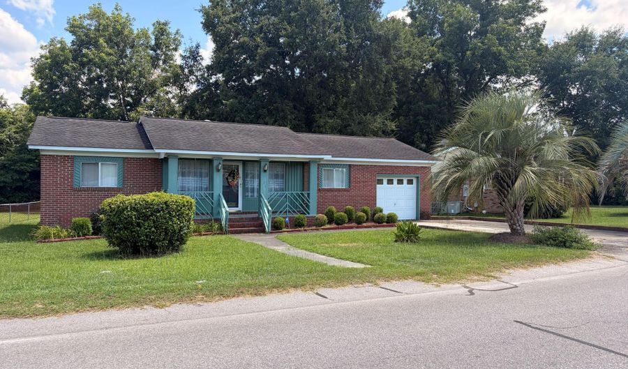 71 Canna St, Barnwell, SC 29812 - 3 Beds, 1 Bath