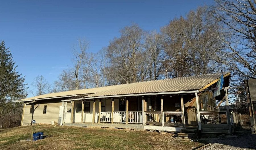 445 Bill Perdue Rd, Albany, KY 42602 - 4 Beds, 2 Bath