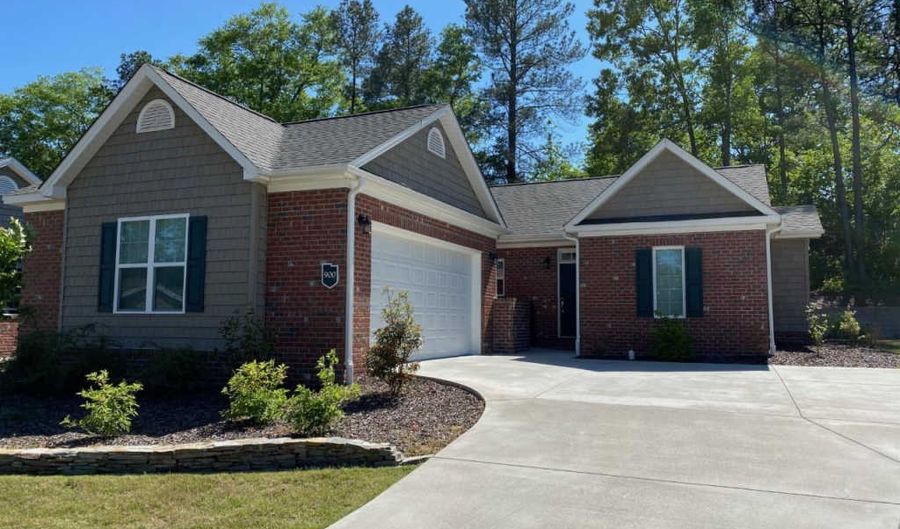 900 Lighthorse Cir, Aberdeen, NC 28315 - 3 Beds, 3 Bath