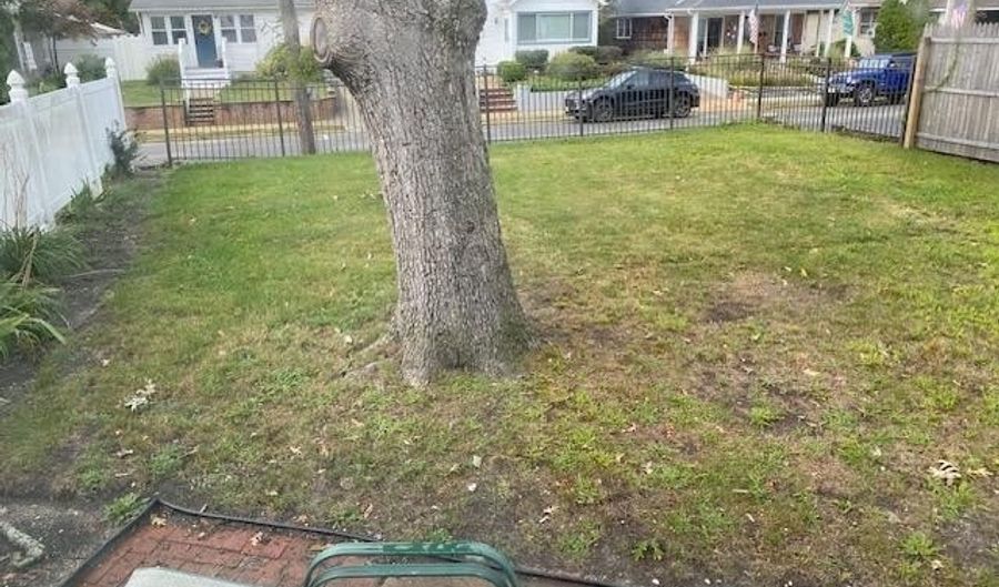 320 18th Ave, Belmar, NJ 07719 - 2 Beds, 1 Bath