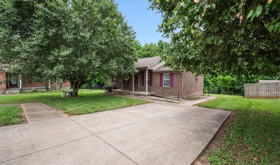 108 Kenton Dr, Bardstown, KY 40004 - 3 Beds, 2 Bath