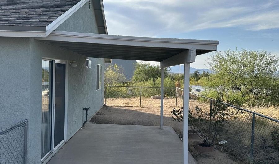 221 E Radine Dr, Benson, AZ 85602 - 2 Beds, 2 Bath