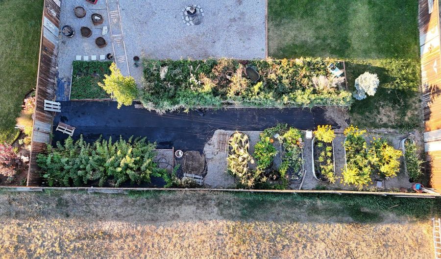 105 Greenfield Way, Carey, ID 83320 - 3 Beds, 2 Bath