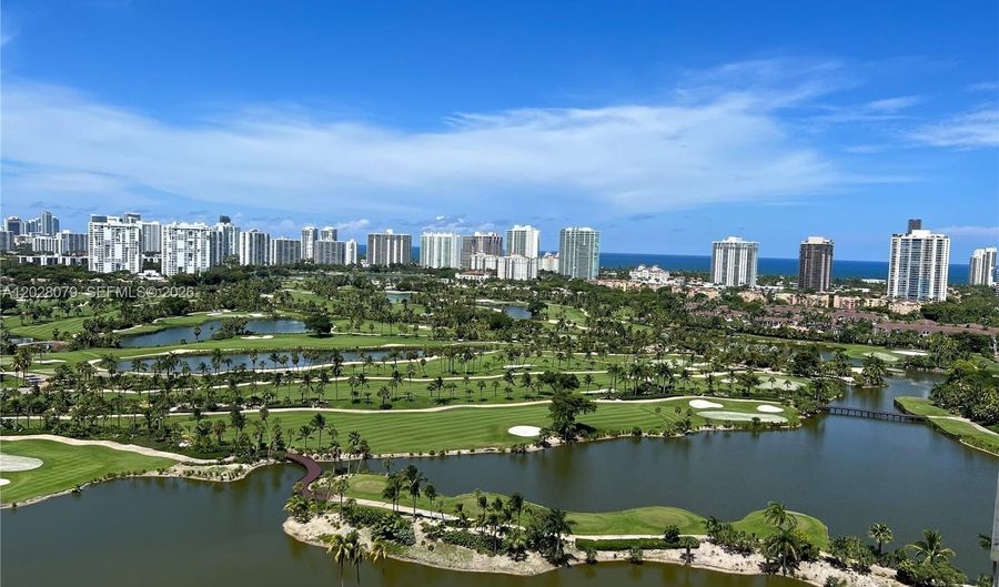 19501 W Country Club Dr 2313, Aventura, FL 33180 - 2 Beds, 2 Bath
