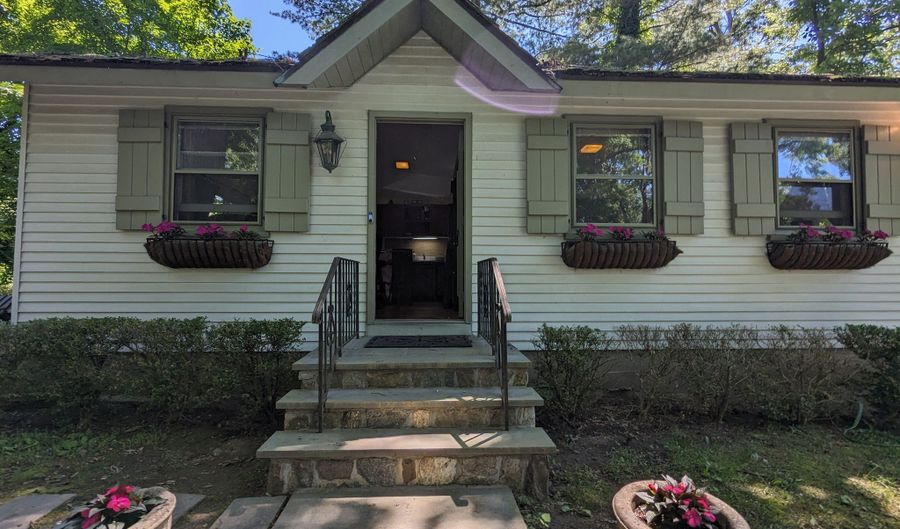 3 Wild Rose Ln Cottage, Darien, CT 06820 - 1 Beds, 1 Bath