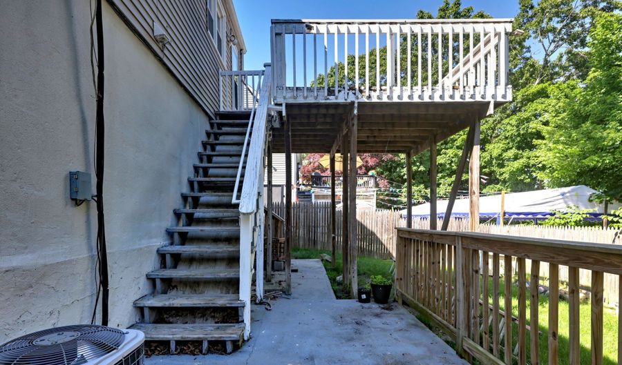 150 Hillcrest Rd, Bridgeport, CT 06606 - 4 Beds, 1 Bath