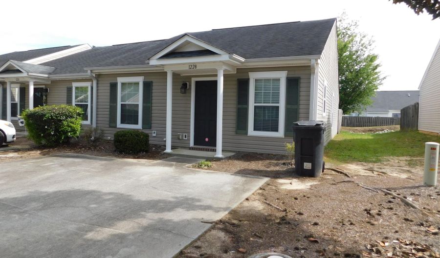 1228 Longpoint Dr, Augusta, GA 30906 - 2 Beds, 2 Bath