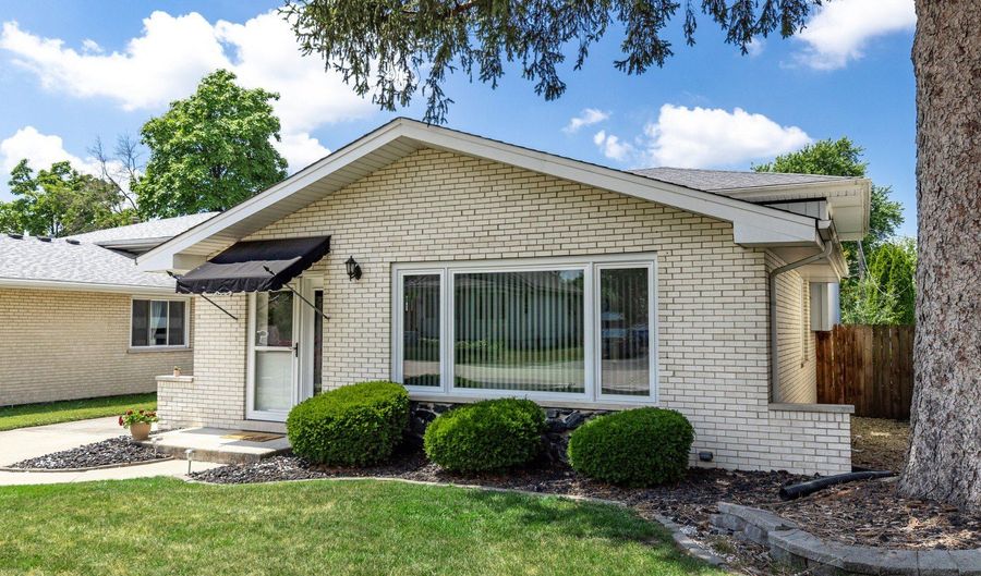 11538 S Leamington Ave, Alsip, IL 60803 - 3 Beds, 2 Bath