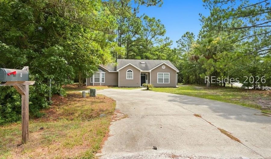 8 Star Magnolia Dr, Beaufort, SC 29907 - 3 Beds, 2 Bath