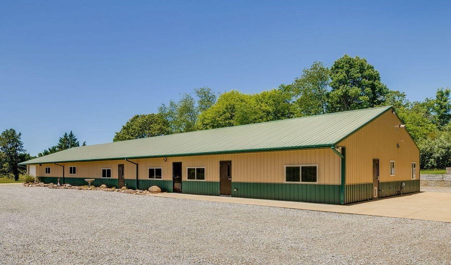 705 Union Chapel Rd, Afton, TN 37616 - 3 Beds, 2 Bath