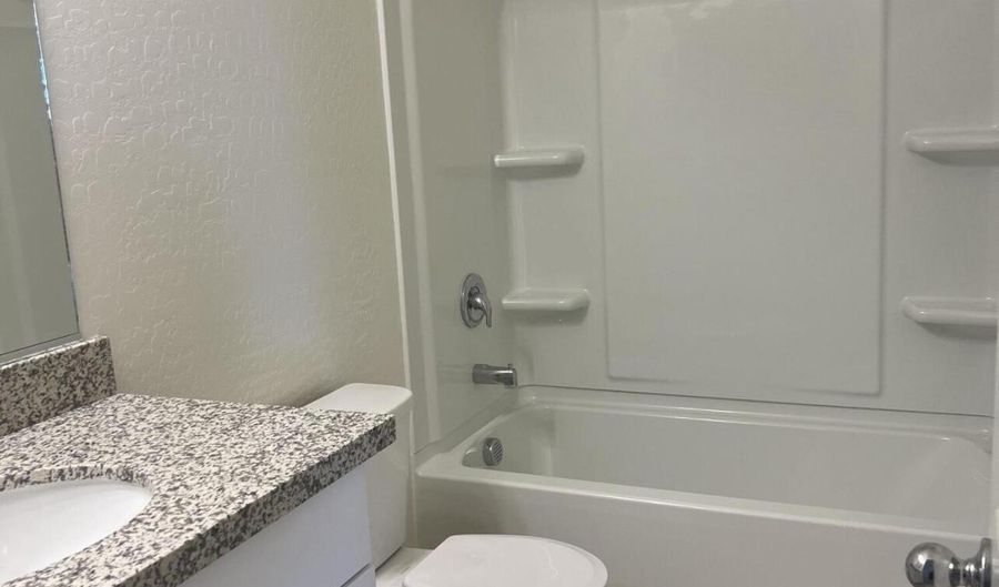 1565 E KINGMAN Pl, Casa Grande, AZ 85122 - 3 Beds, 2 Bath